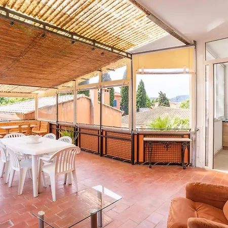 Spacious And Bright 85 M Near Downtown * Hyères